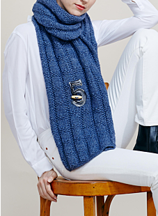 Adjustable scarf
