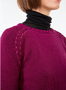 Round neck sweater