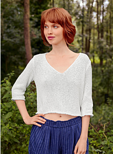 V-neck sweater with 3/4 length sleeves