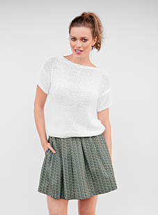 Short sleeve sweater