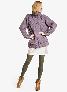 Cabled sweater with fancy collar