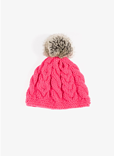 Cabled hat with fur pompom