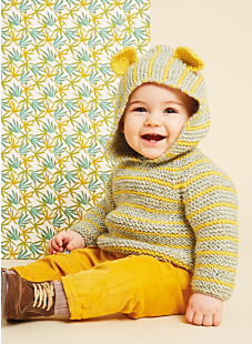 Hooded sweater with back zipper