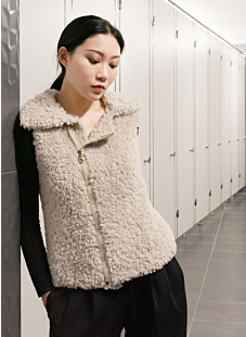 Zipped waistcoat