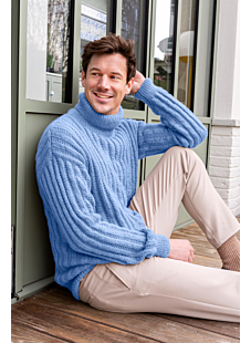 Men’s round neck ribbed sweater