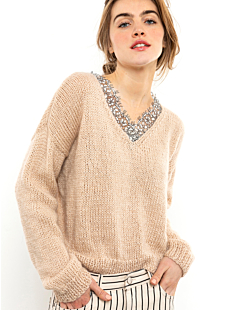 V neck sweater with lace