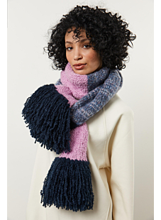 Tricolour scarf with fringes
