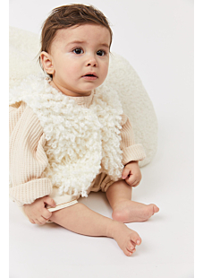 Bouclé vest