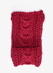 Bulky cabled scarf
