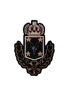 Family crest badge size 95 x 65mm