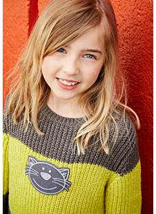 Sweater with pattern rib
