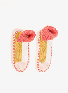Color-block slippers