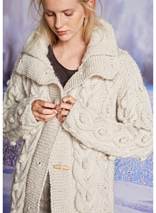 Chunky high-necked cable jacket
