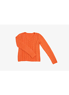 Fine cable sweater with V neck