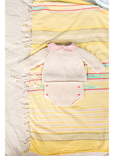 Cotton vest with fabric collar