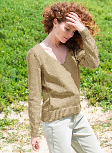 V-neck jersey sweater with set-in sleeves