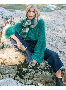 Wide sleeve V neck sweater
