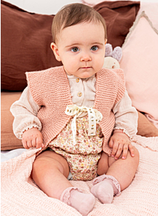 Sleeveless cardigan in garter stitch Iris