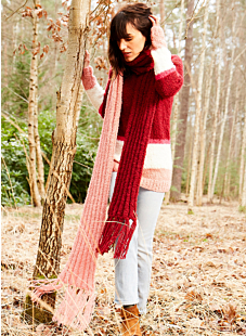 Extra-long, fringed scarf