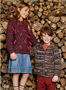 Round necked openwork diamond sweater