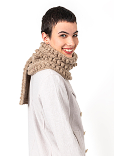Scarf with cables and bobbles