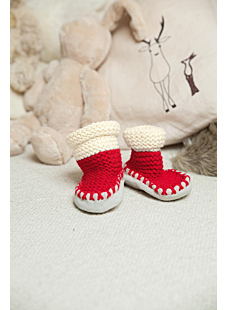 A Baby bootees